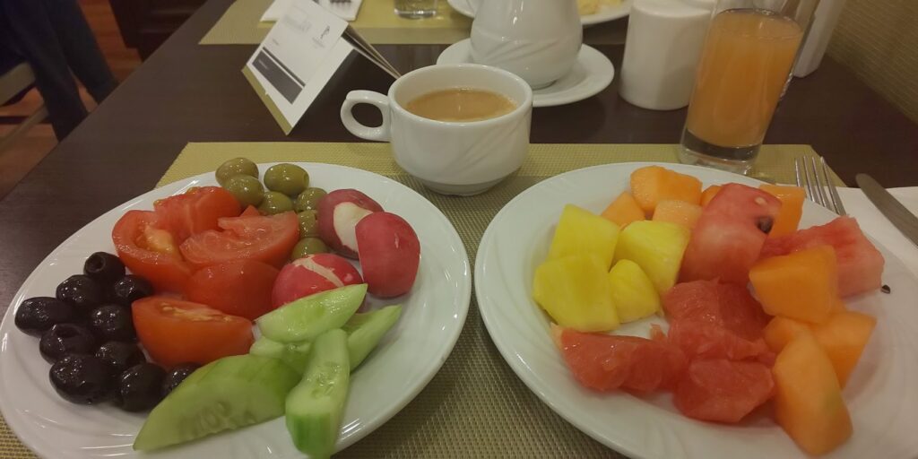 ポロニアパレスホテルの朝食
果物や野菜